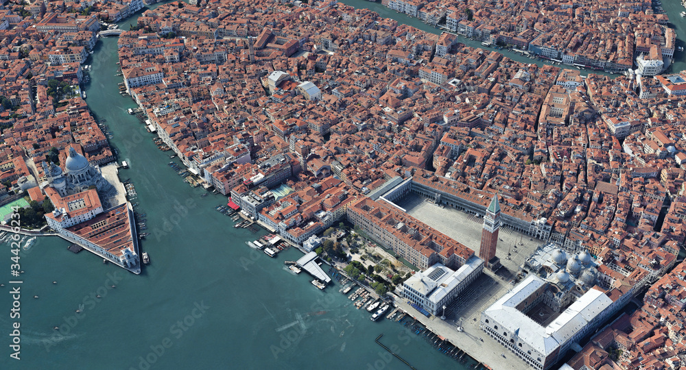 Obraz premium Venice Italy from the altitude of the quadrocopter, Grand canal, 2019 in 3D
