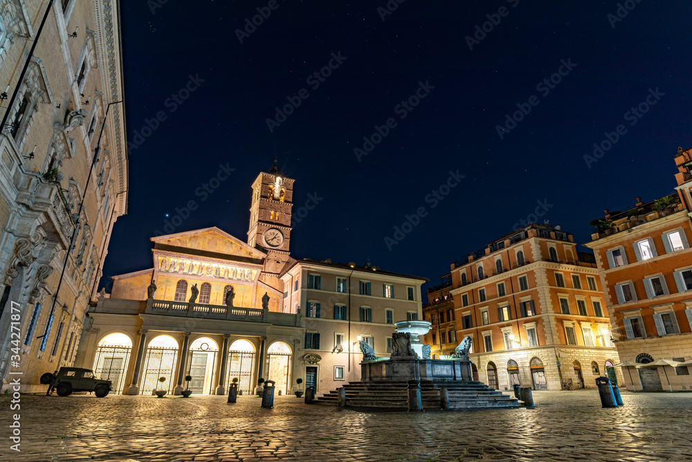 Piazza Santa Maria in Trastevere, church, Santa Maria Square in Trastevere at night