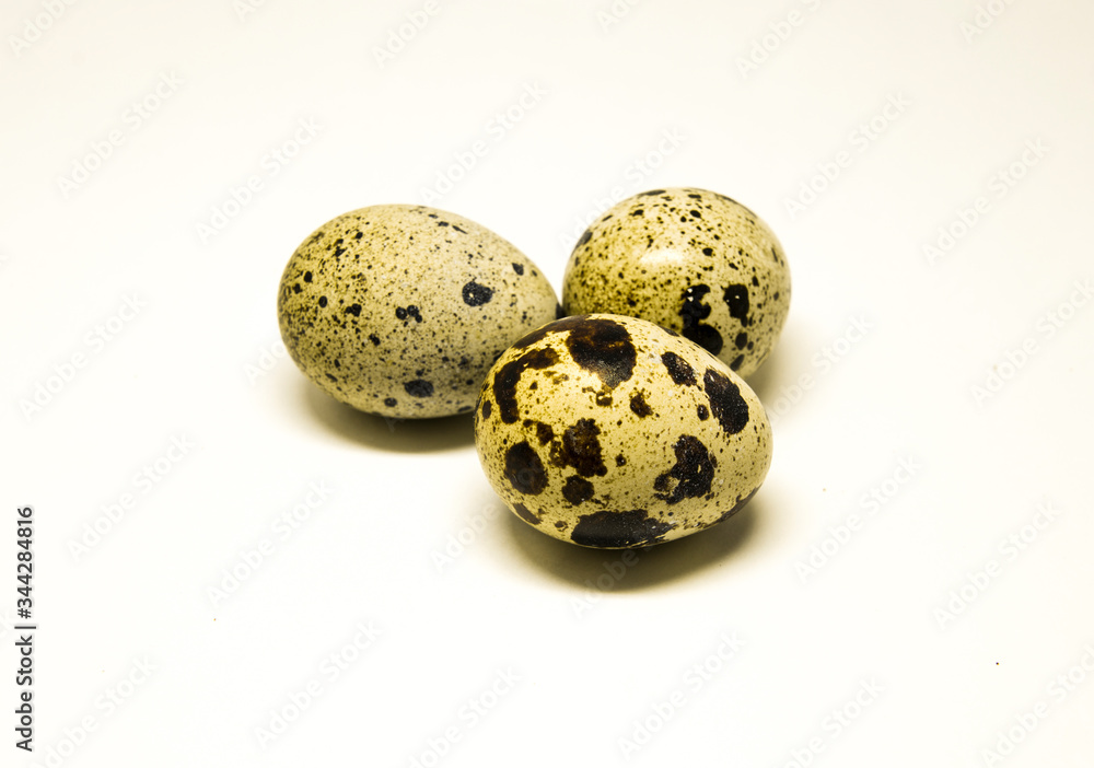 Fototapeta premium quail eggs on a white background
