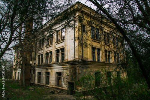 
Old abandoned building