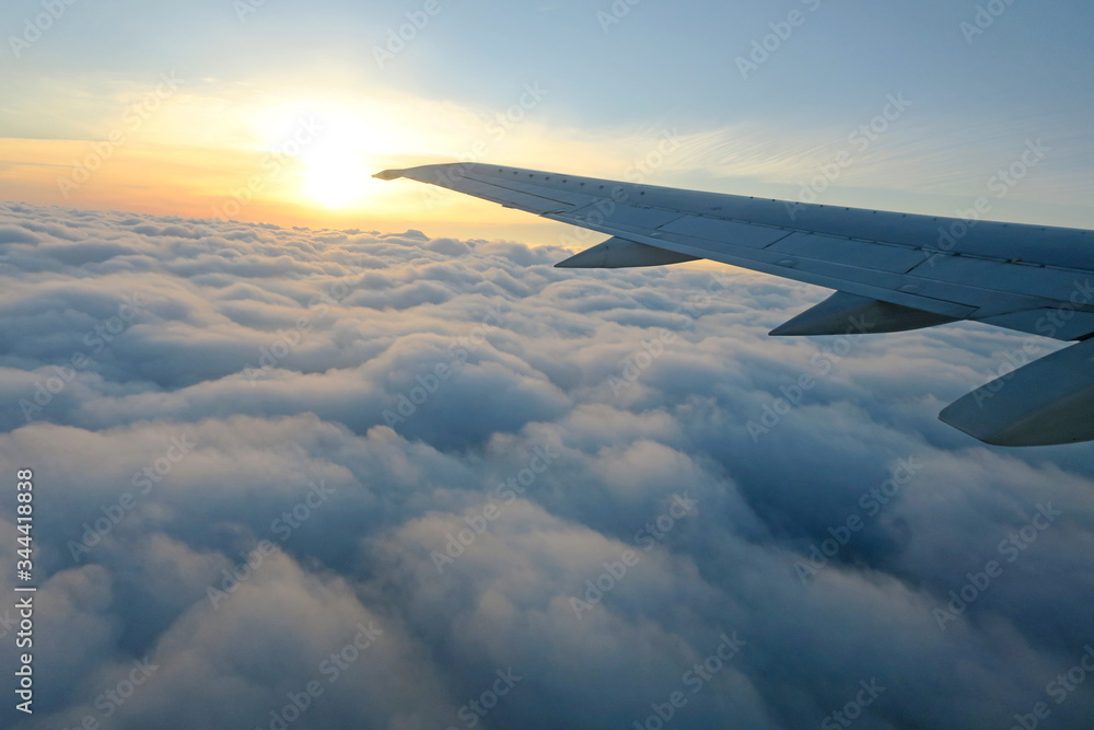 雲海と飛行機 雲海と飛行機