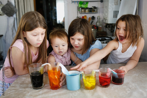Kids experiments with color at home, mixing colors