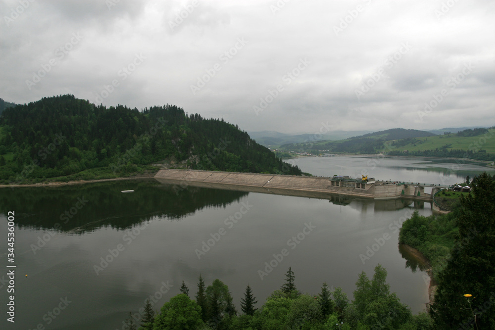 Dam and Lake Czorsztyn in Pieniny Mountain, view from Niedzica castle, Poland Dam and Lake Czorsztyn in Pieniny Mountain, view from Niedzica castle, Poland