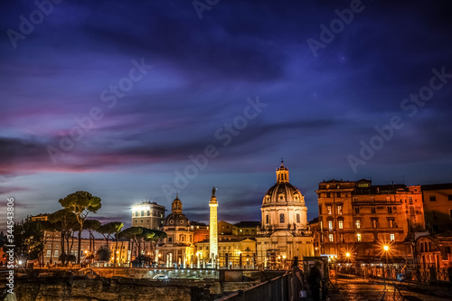 Sunset in the beautiful center of Rome