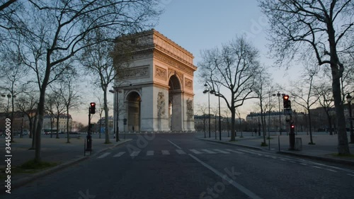 Arc de Triomphe Arch of Triumph Paris Coronavirus Confinement Landmark Lockdown Vide Empty Sunrise Lever de Soleil 03