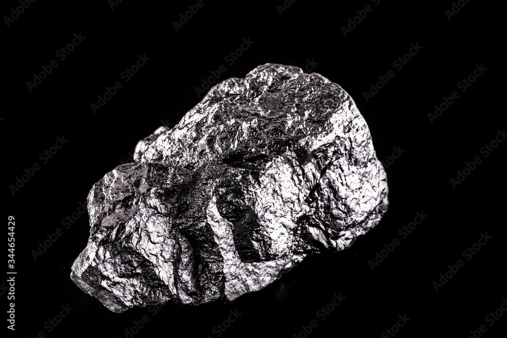 Φωτογραφία Rhodium nugget, chemical element with Rh symbol, metal for industrial use, used in jewelry and automatic equipment