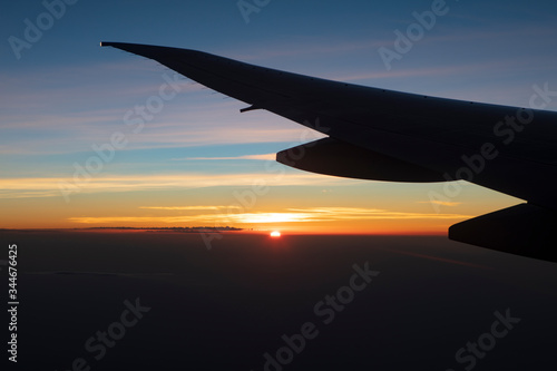 lever du soleil dans avion 