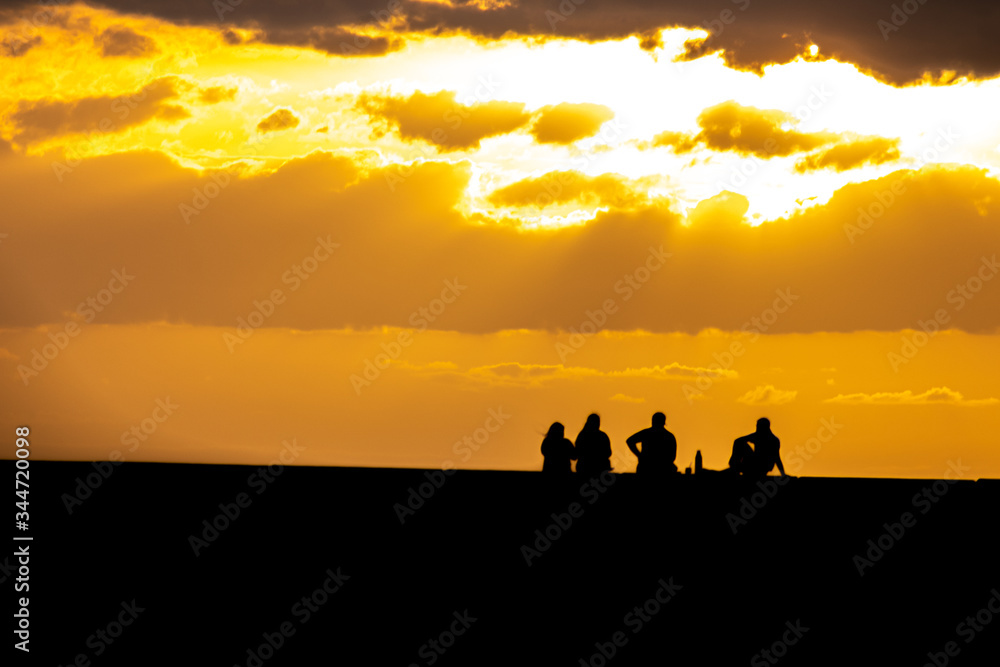 Fototapeta premium silhouette of a family