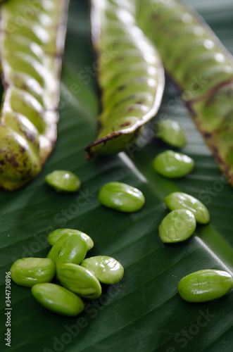 pete, petai, stinky baen, shoot using backround set up for plate mate using green banana leaf