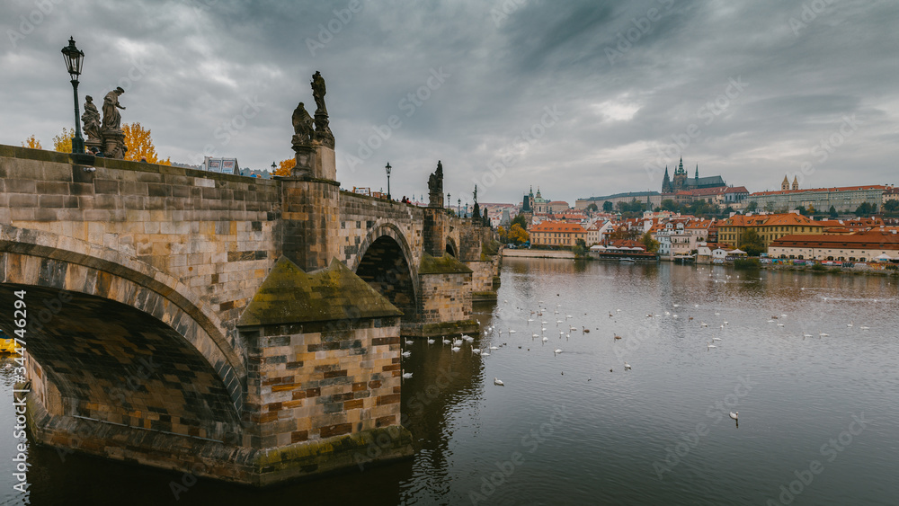 Obraz premium charles bridge prague