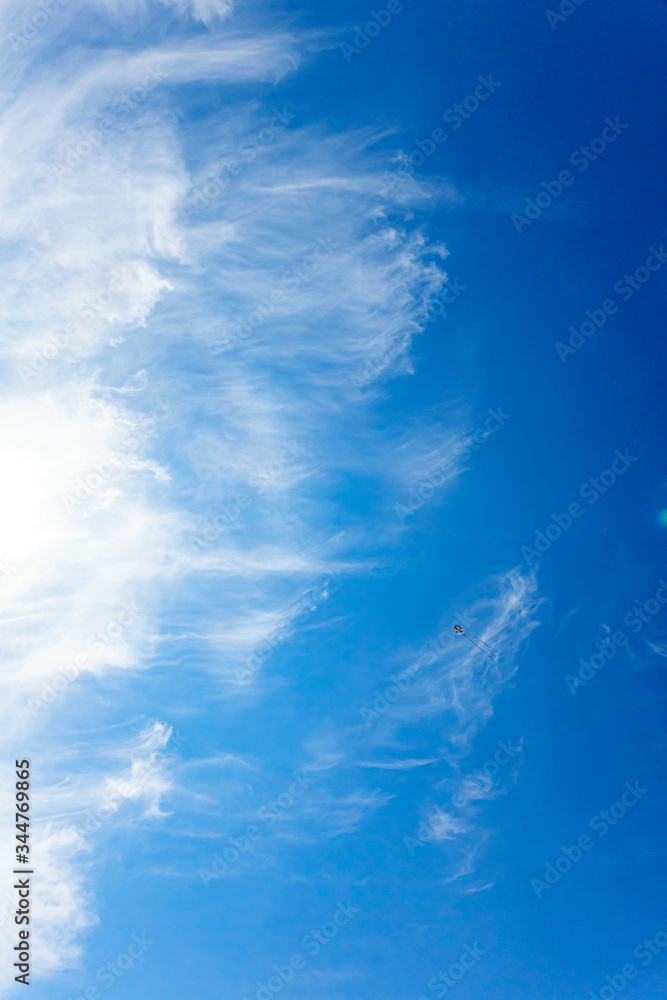 【空イメージ】青空と柔らかな雲 【空イメージ】青空と柔らかな雲