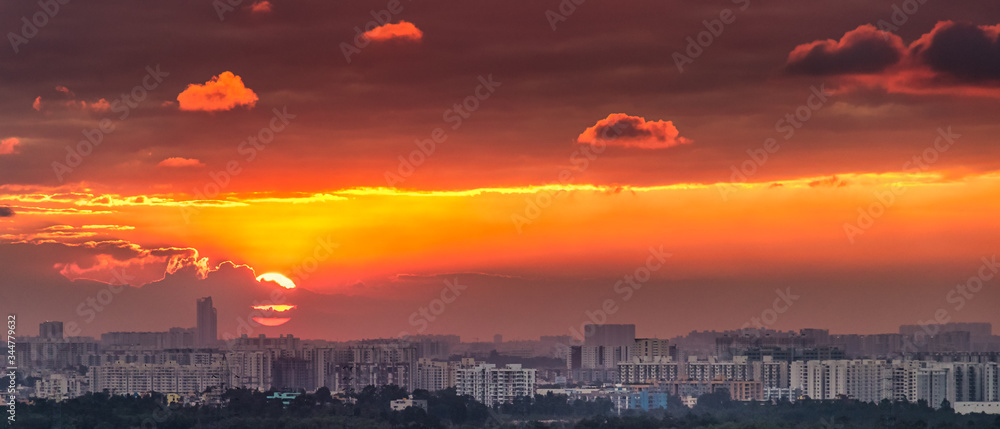 Fototapeta premium Sunset in the city