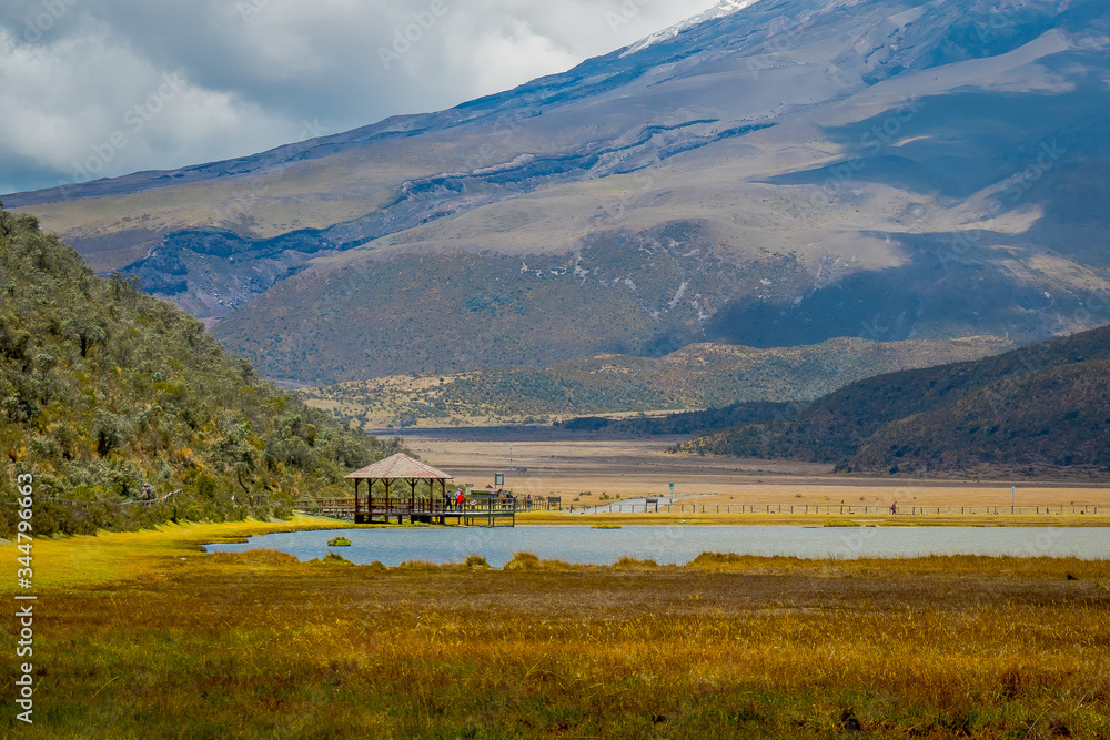 Naklejka premium Cotopaxi national park, Ecuador in a sunny and windy day