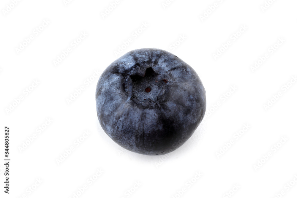 Obraz premium Blueberry isolated on white background
