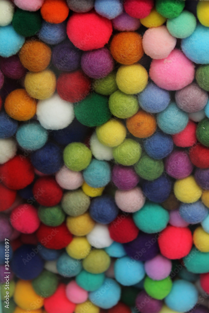 Pompones de algodón coloridos Pompones de algodón coloridos