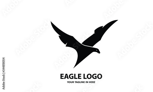 silhouette A simple eagle, suitable for business symbols or logos 