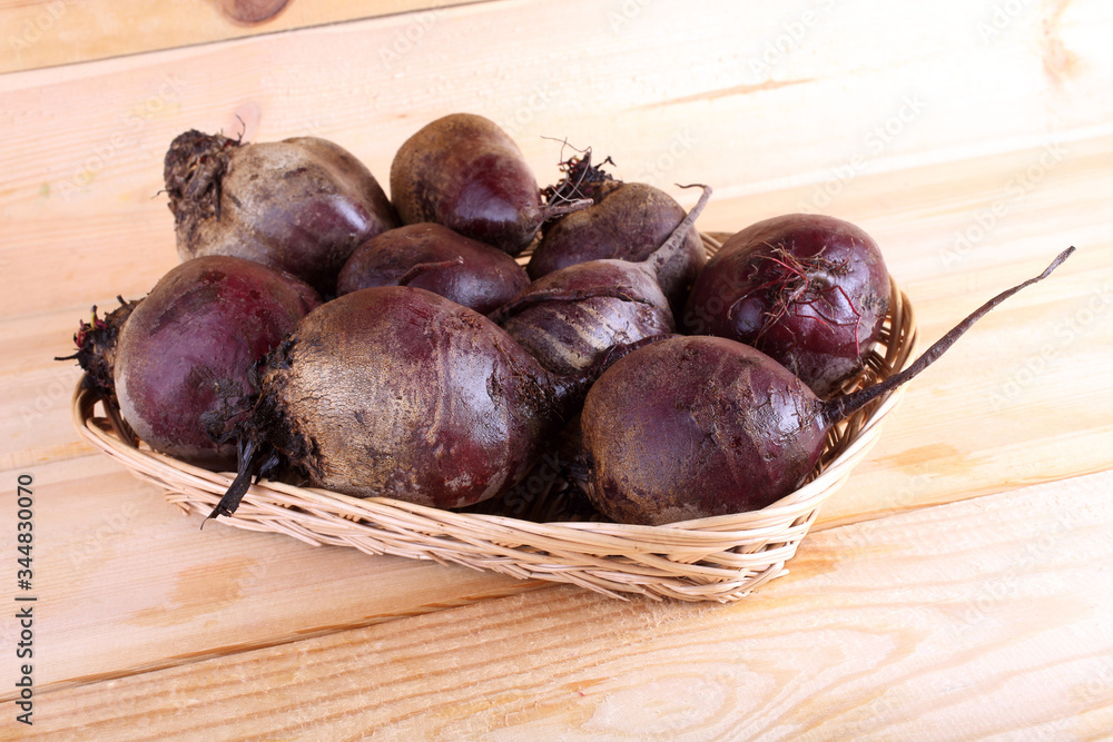 Obraz premium Beets on table
