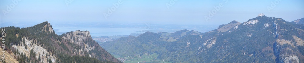 Naklejka premium Großes Panorama oberhalb von Aschau