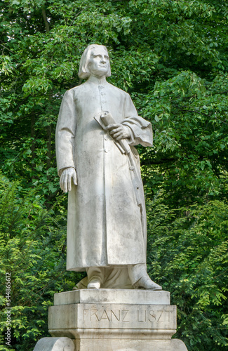 Sculpture of the composer Franz Liszt in Weimar