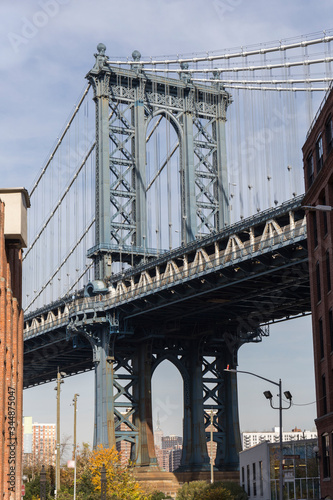 Brooklyn bridge seen from a city street © Eloy