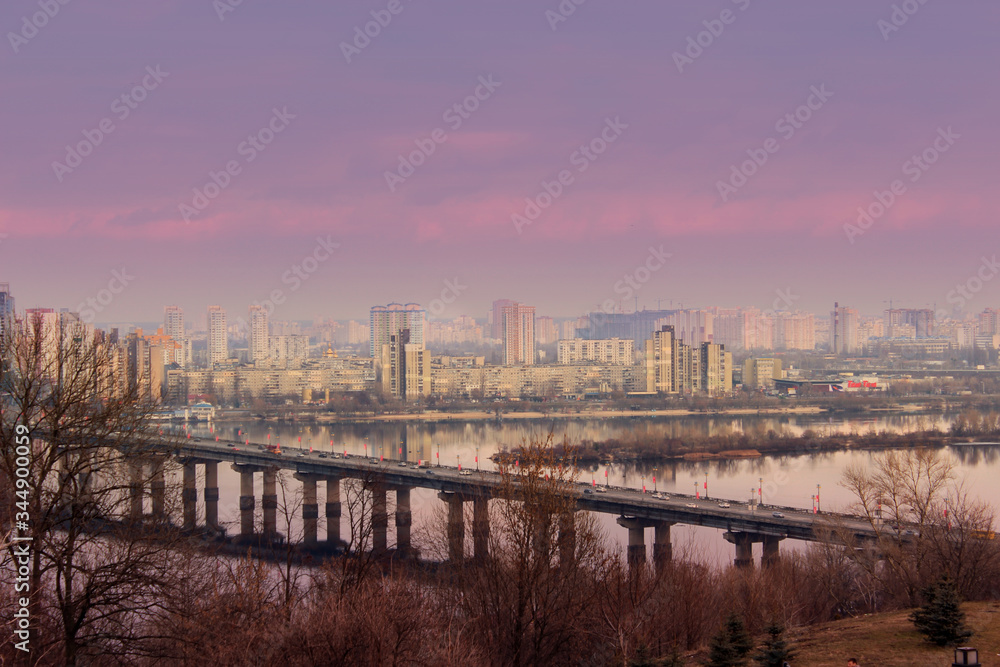 Fototapeta premium City at sunset