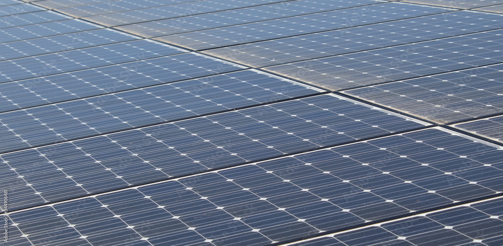 Pannelli fotovoltaici per creare energia rinnovabile Pannelli fotovoltaici per creare energia rinnovabile