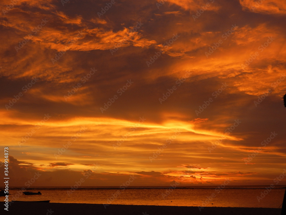 Fototapeta premium Sonnenuntergang Mauritius