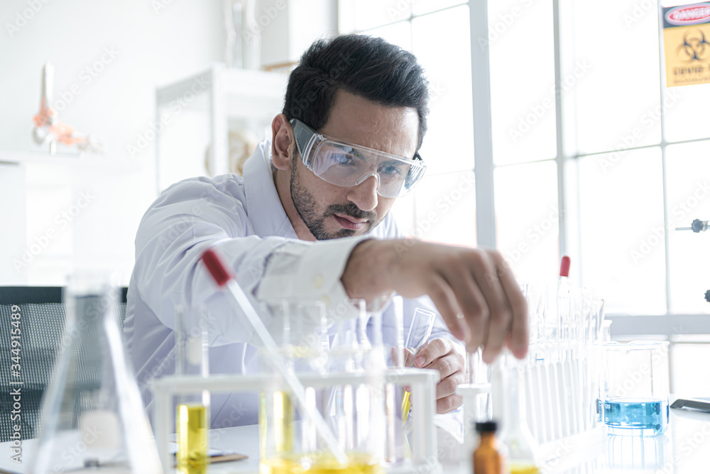 European male researchers Coronary or Covid-19 antiviral drugs are being researched in a sterile laboratory. To solve the global crisis European male researchers Coronary or Covid-19 antiviral drugs are being researched in a sterile laboratory. To solve the global crisis