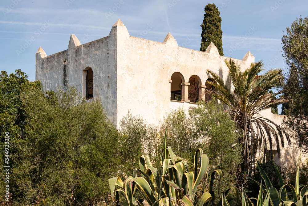 Obraz premium Lost Places, eine verlassenes Haus in Spanien