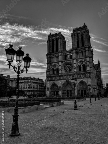 Black and White Photography of a Close-up on the stunning Notre-Dame Cathedral