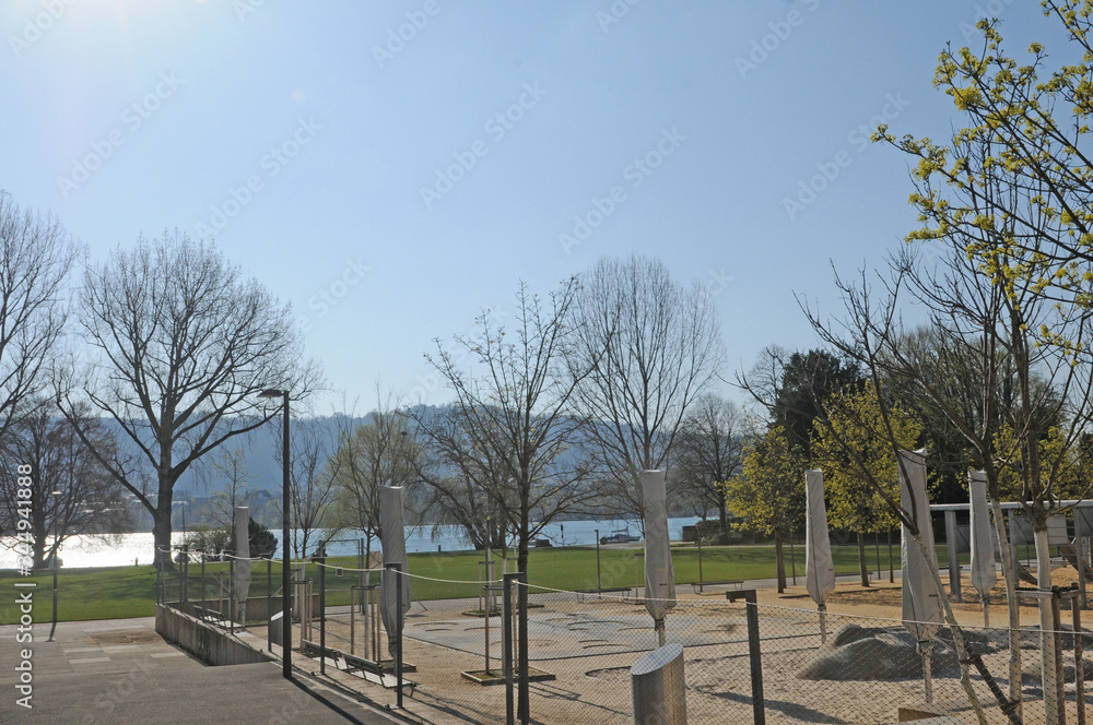 Zürich/Switzerland: The Lake Promenade at Seefeld near China Garden in Tiefenbrunnen in times of CoVid19 Virus Lockdown