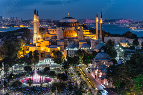 Slika na platnu Long exposure of Hagia Sophia in the evening