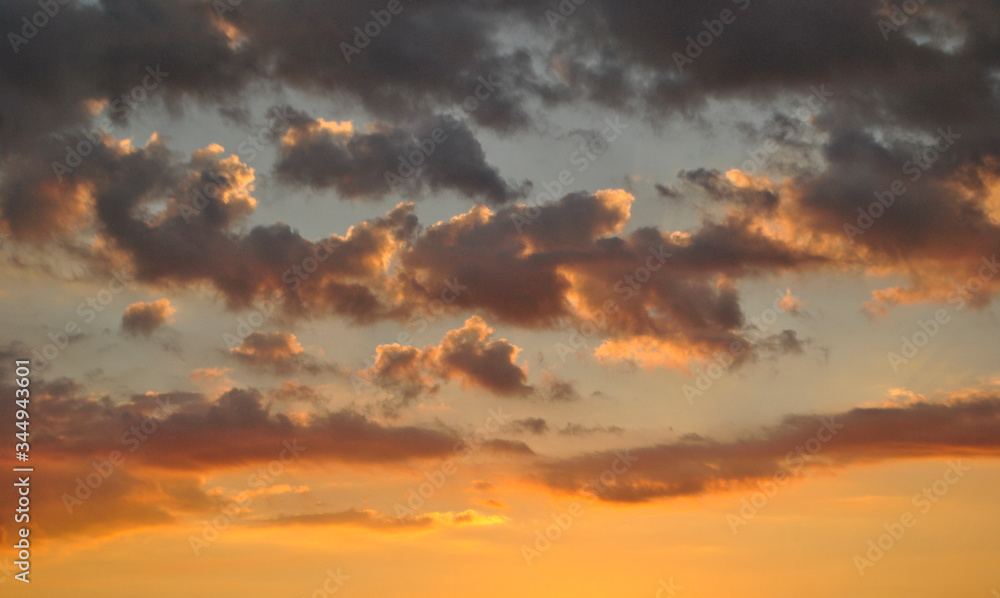 Obraz premium clouds at sunset