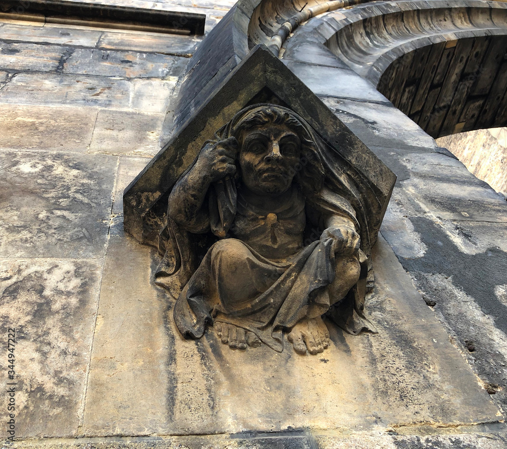 Obraz premium Gargoyle on the Charles Bridge in Prague