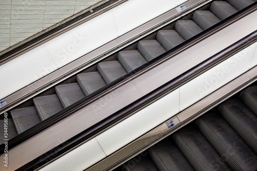 escalator