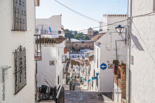 Fotografía cute white european street in mijas spain