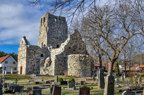 Fotografie Saint Olof Church ruins in Sigtuna, the first Christian town in Sweden