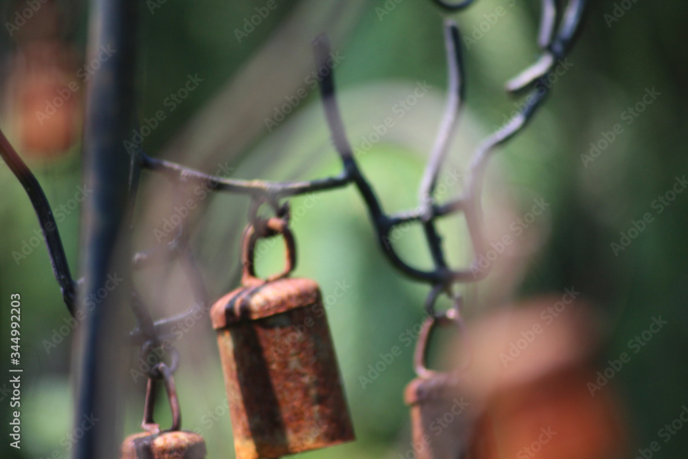 rusted wind chimes
