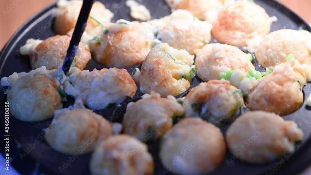 たこ焼きを作る たこ焼きを作る
