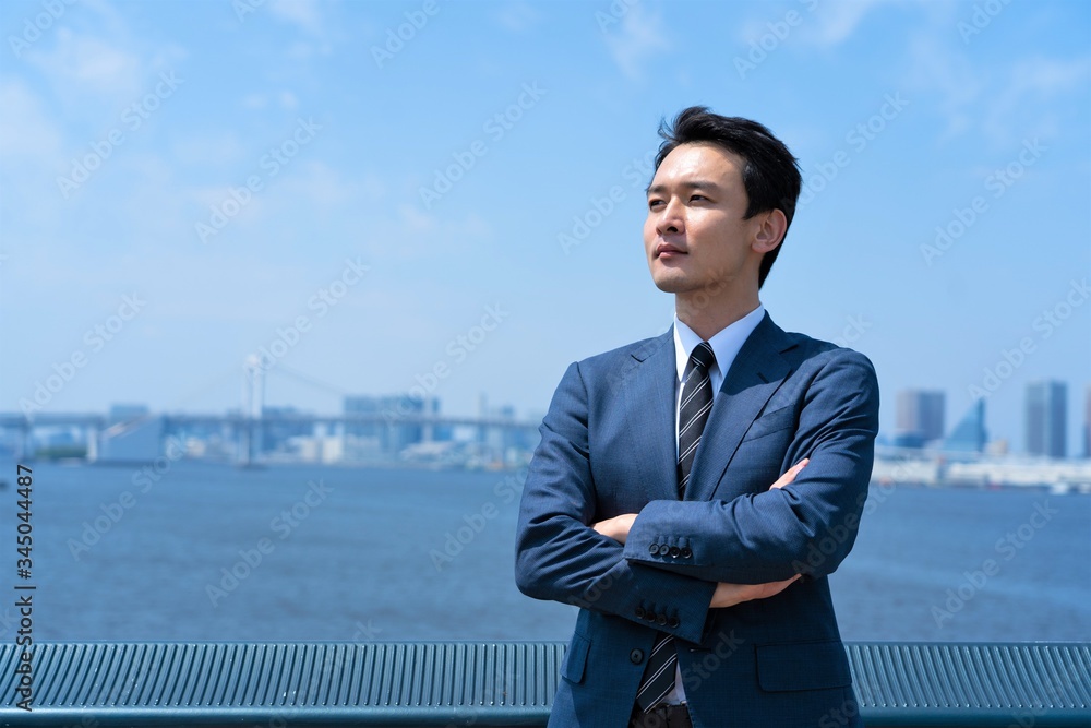 スーツを着たビジネスマンポートレート スーツを着たビジネスマンポートレート