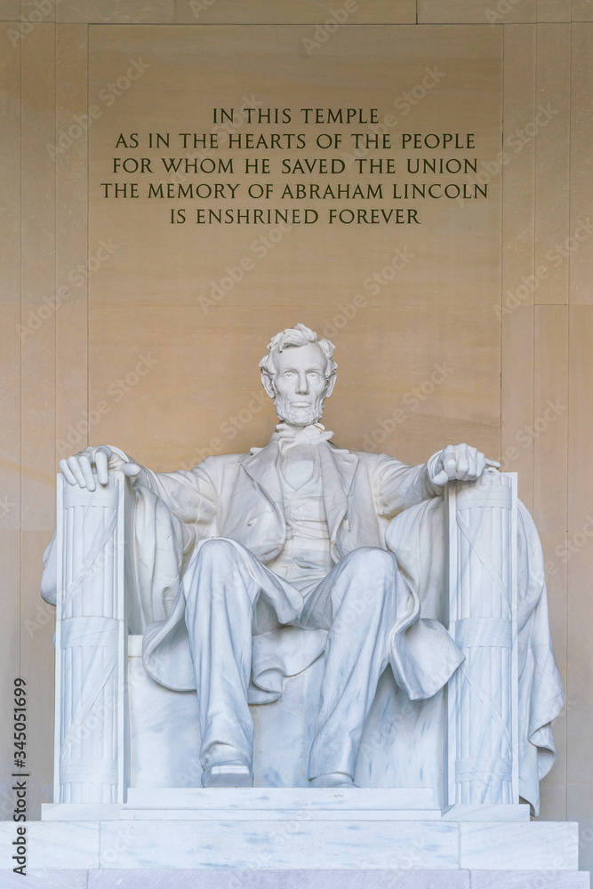 Fototapeta premium Lincoln Memorial in the National Mall, Washington DC.