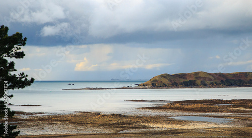Clouds on the Island, low tide