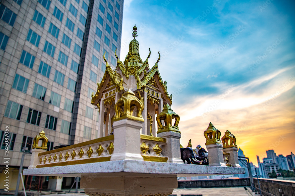 Naklejka premium Asoke intersection and sky train station in Bangkok Thailand