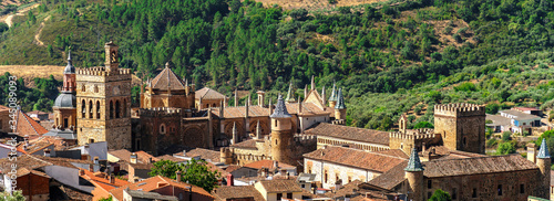 Vista del Real Monasterio de Santa María de Guadalupe en Cáceres, España photo