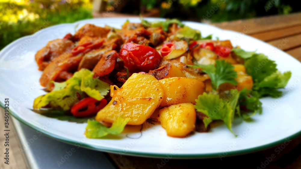 thai-curry mit kartoffeln
thai-curry mit kartoffeln