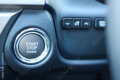 Engine start/stop button © hanjosan