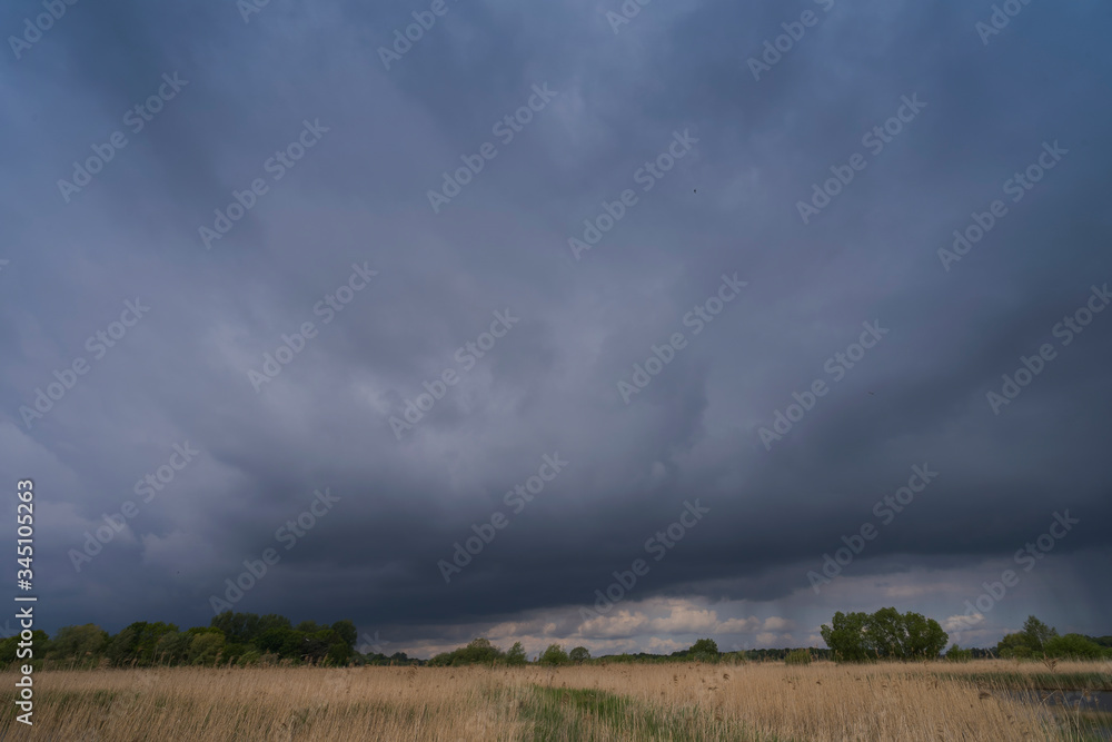 Fototapeta premium Nature Outdoor sunny rainy cloudy day