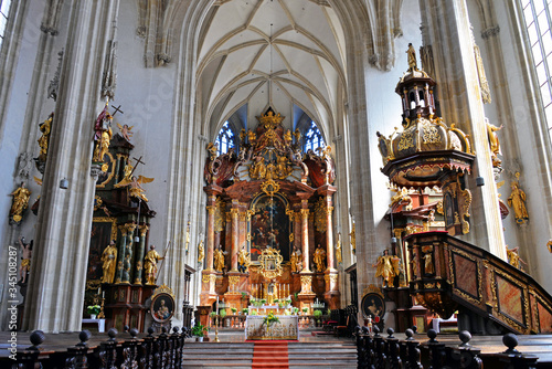 Innenraum der Piaristen Kirche in Krems an der Donau