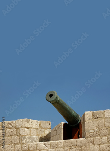 Konstfotografi Cañón de guerra en los muros del fuerte Lovrijenac, de la ciudad amurallada de D