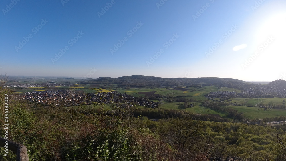 Naklejka premium Berge, Dorf, Panorama, Wald